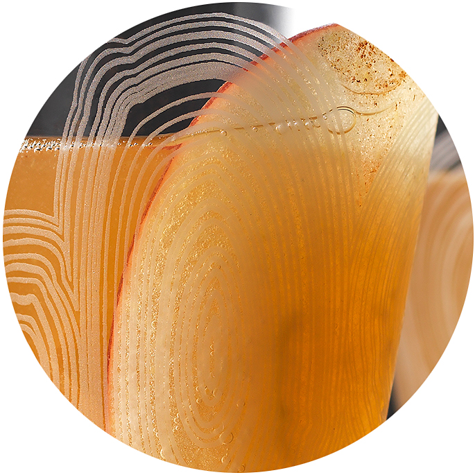 detail of an apple pie bourbon craft cocktail detail of a blackberry mule craft cocktail ©Cyndi Long (clstudios.com)